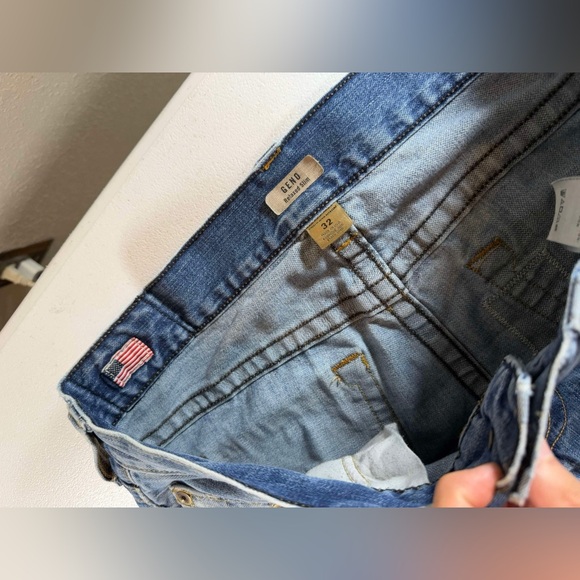 True Religion Billy Strange Brew First Edition extremely Distressed Jeans Sz 32 - Picture 5 of 14